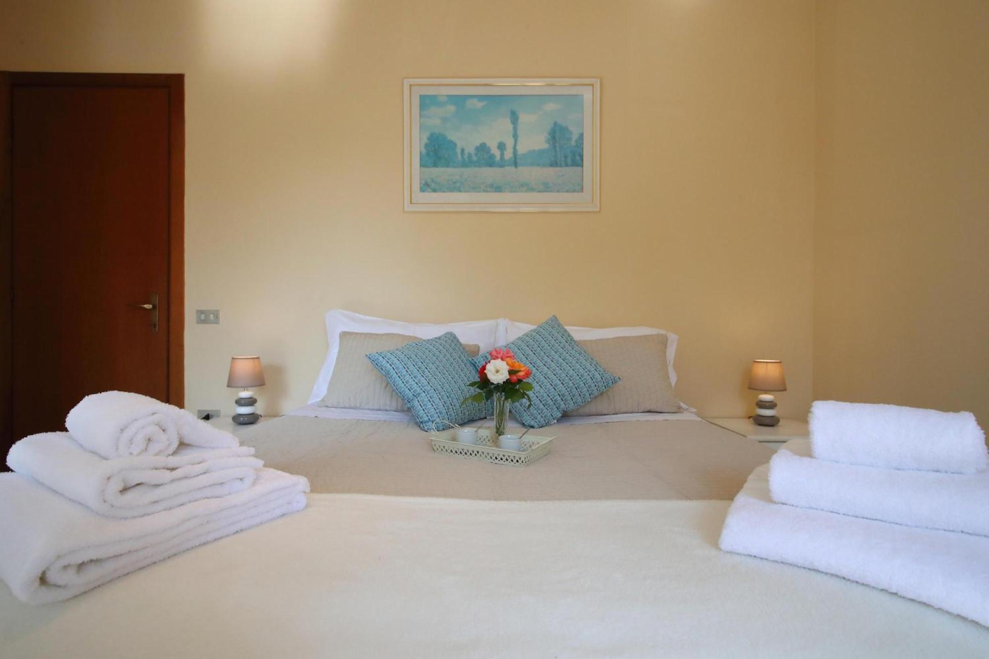 Petalo Bianco 100M From Lake - Happy Rentals 바메노 외부 사진